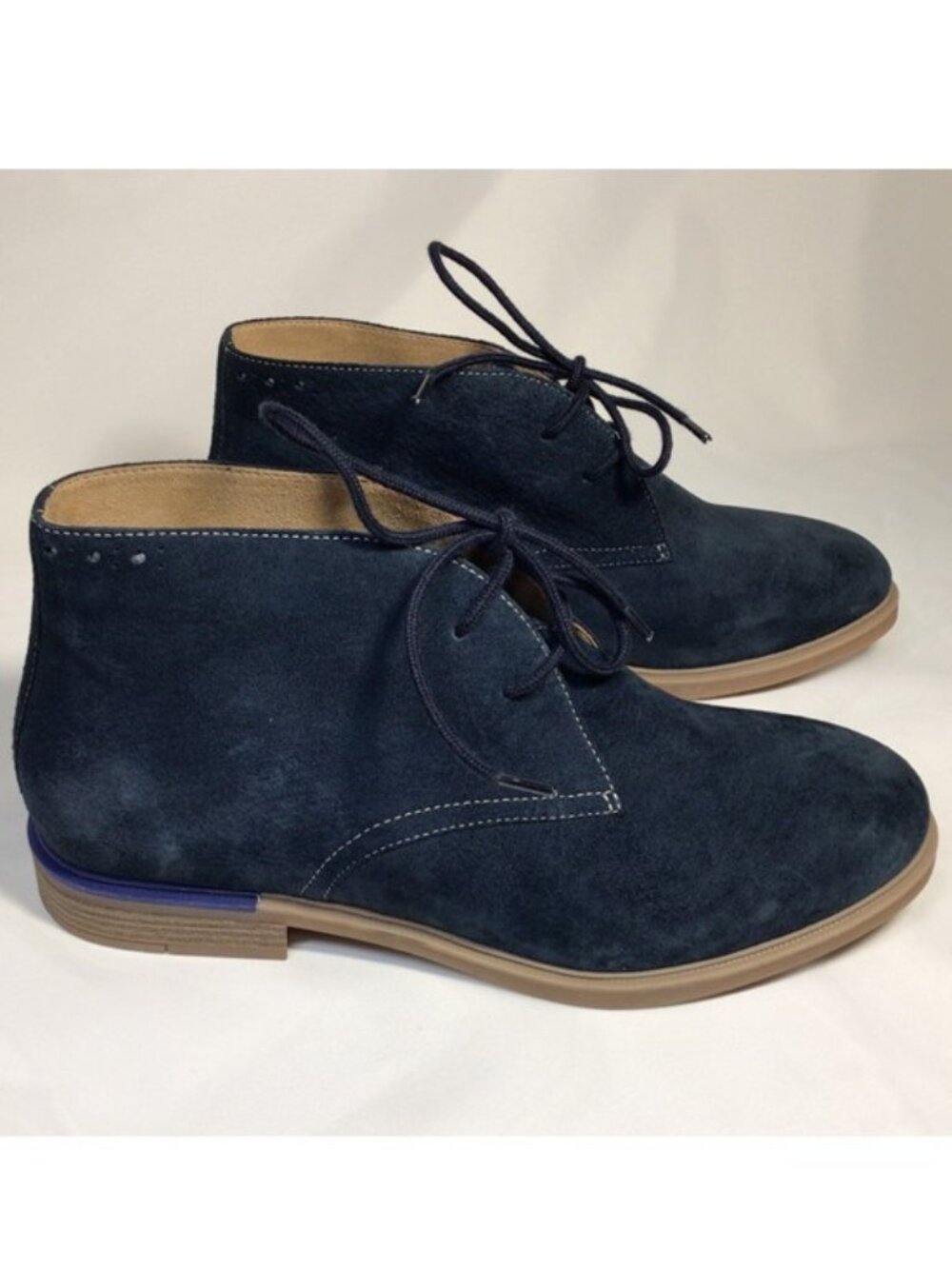 Boots Ankle Chukka Navy Blue Suede Hush Puppies Women’s Size 9 LIKE NEW